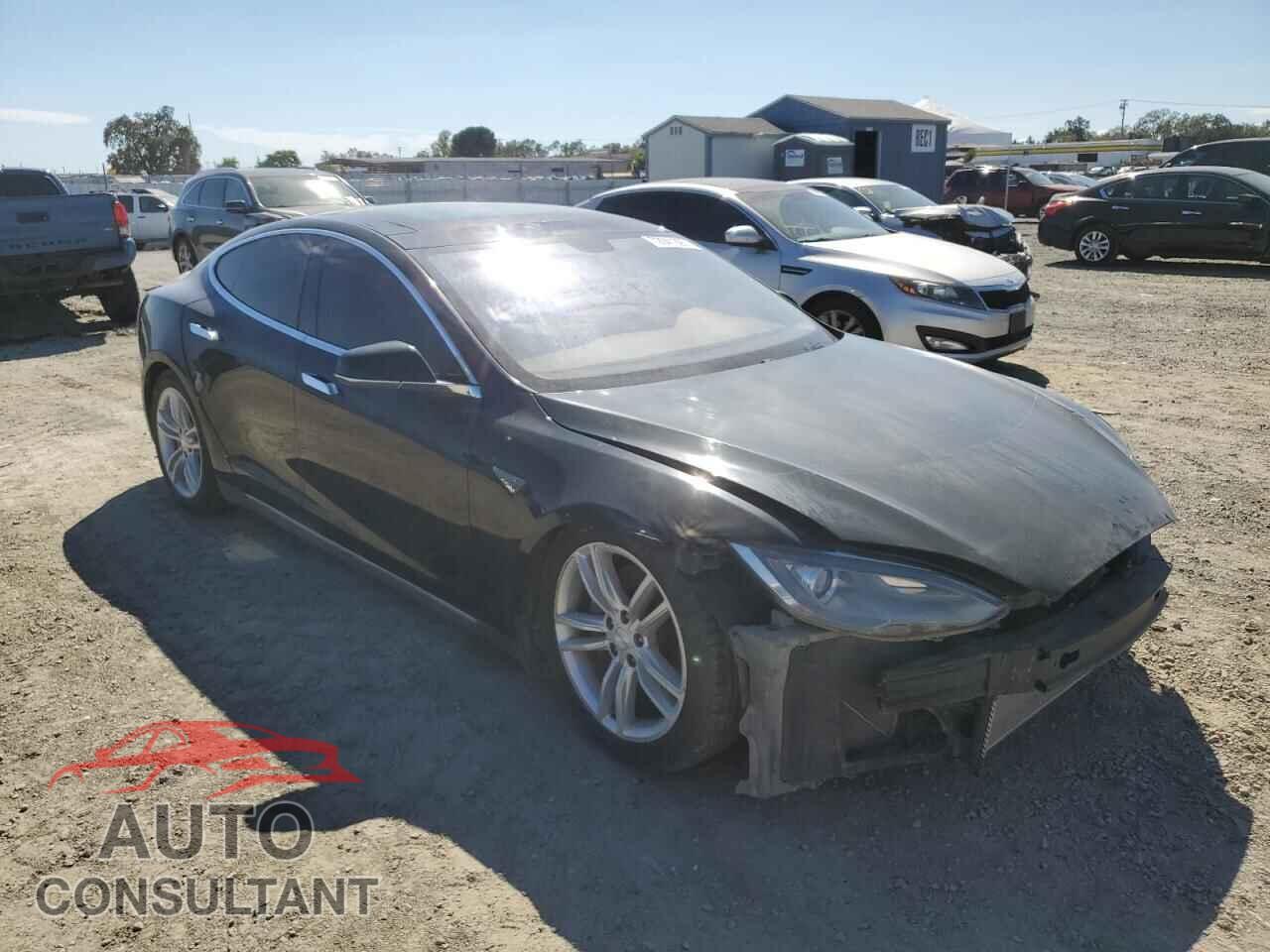 TESLA MODEL S 2013 - 5YJSA1CG3DFP04043