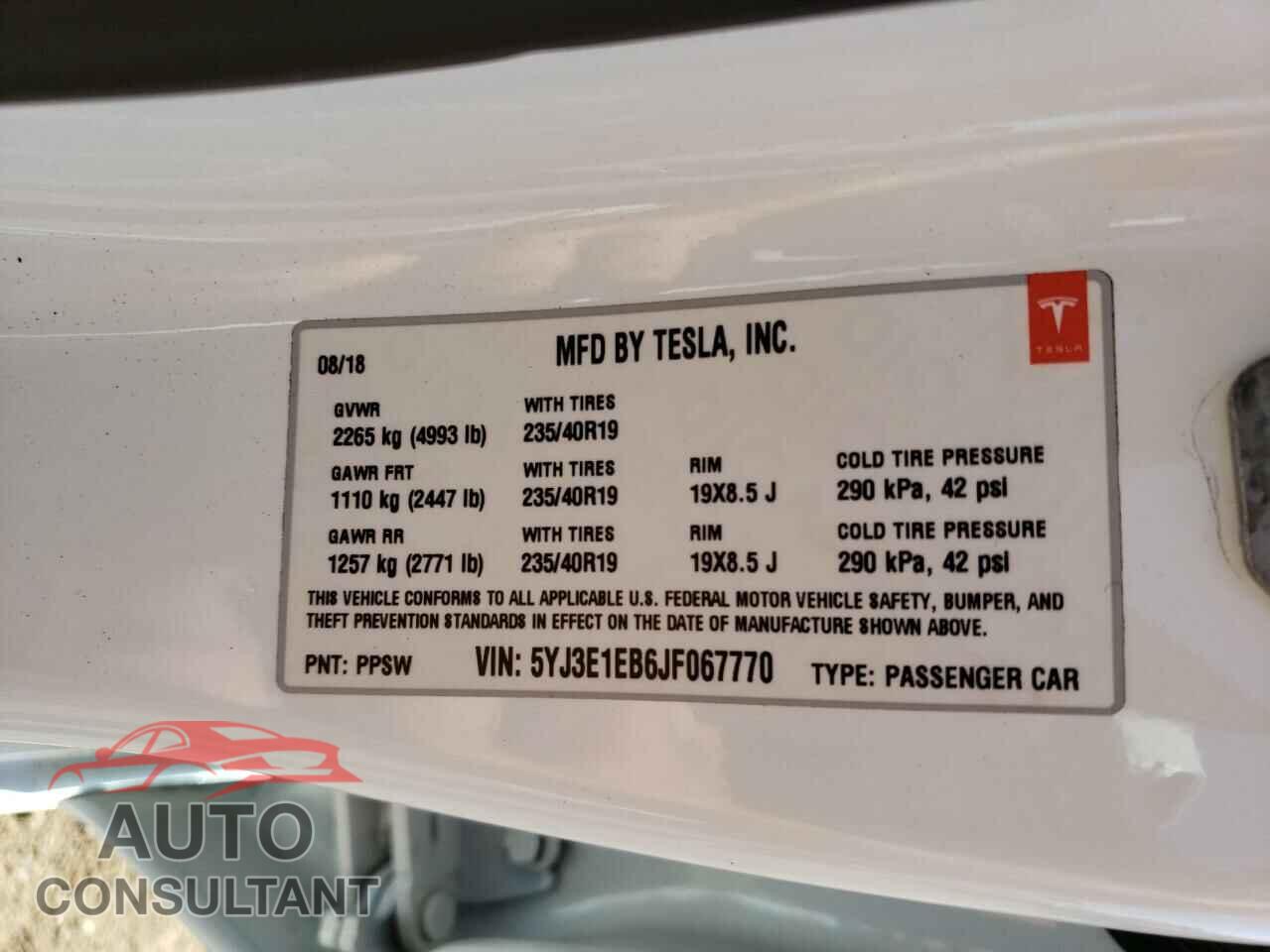 TESLA MODEL 3 2018 - 5YJ3E1EB6JF067770