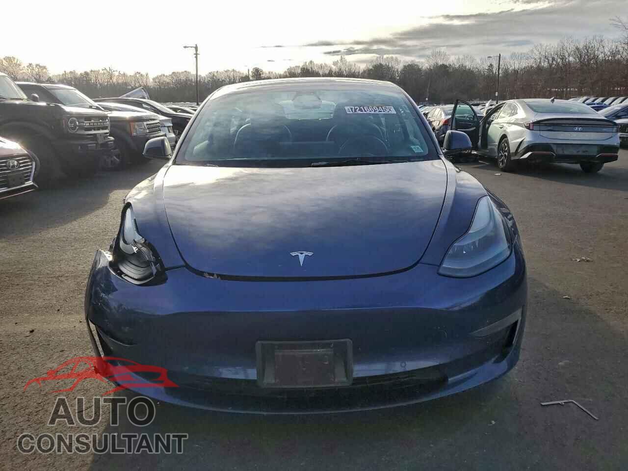 TESLA MODEL 3 2022 - 5YJ3E1EA4NF285574