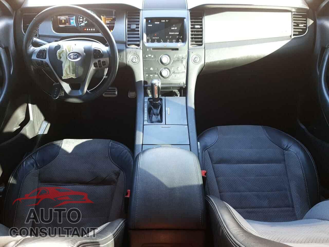 FORD TAURUS 2016 - 1FAHP2KT2GG112355