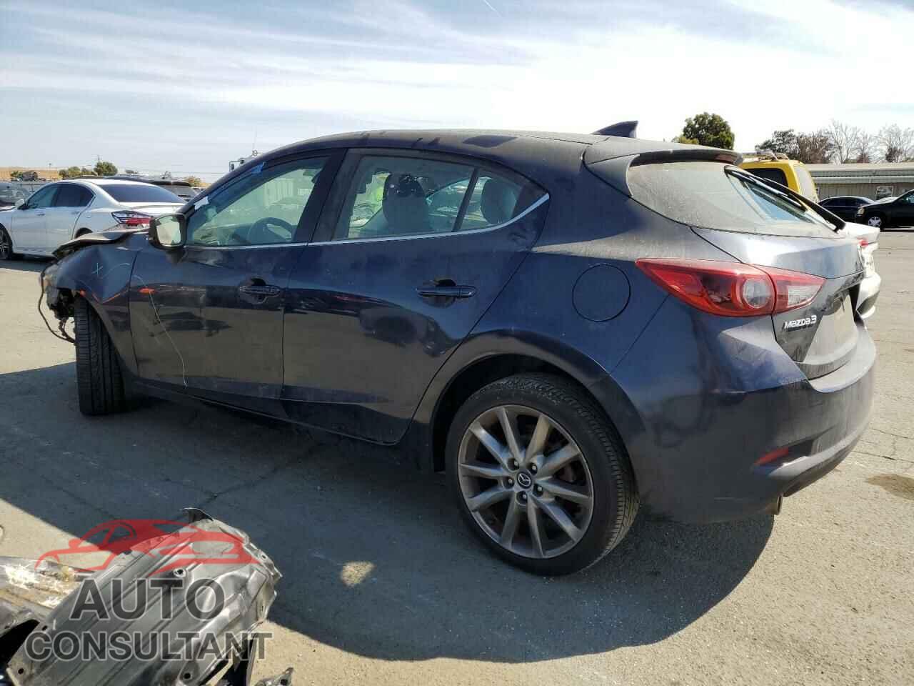 MAZDA 3 2018 - 3MZBN1M37JM202883