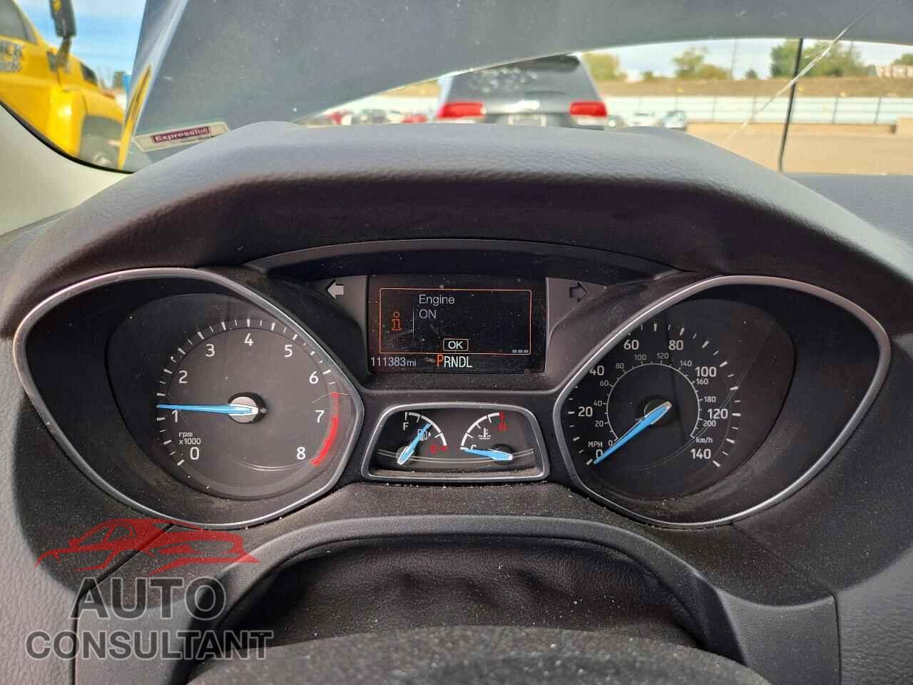 FORD FOCUS 2015 - 1FADP3K25FL293873