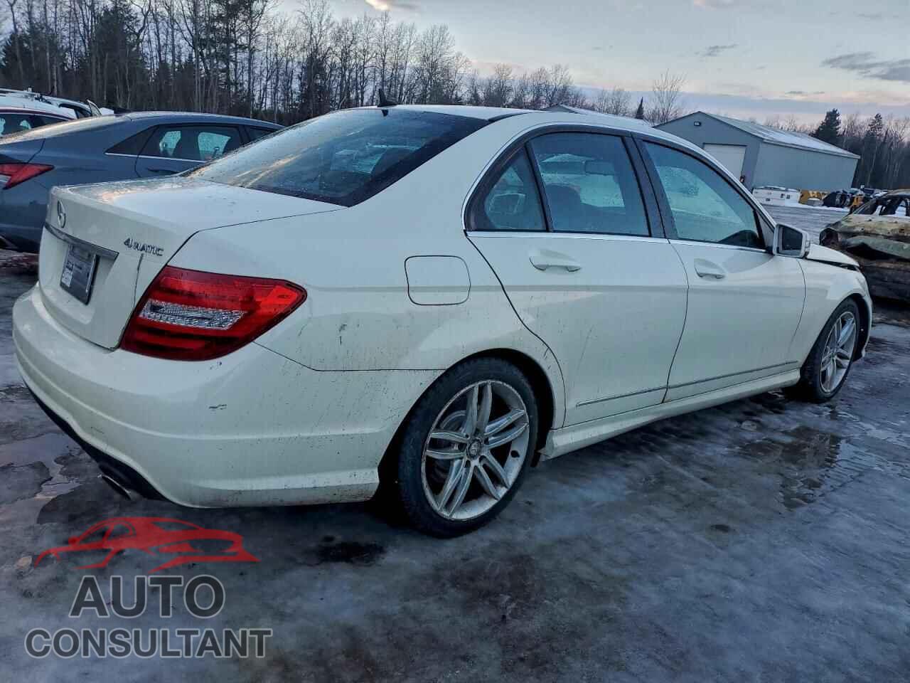 MERCEDES-BENZ C-CLASS 2012 - WDDGF8FB5CA736974