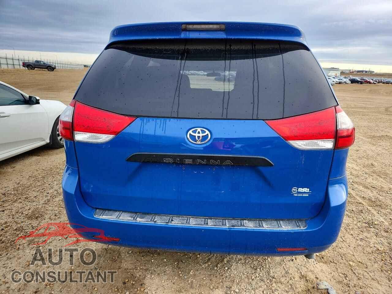 TOYOTA SIENNA 2015 - 5TDZK3DC2FS532346