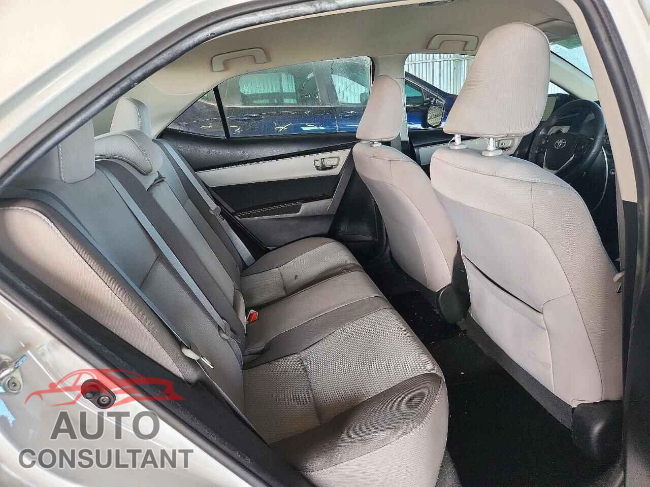 TOYOTA COROLLA 2017 - 5YFBURHE0HP682896