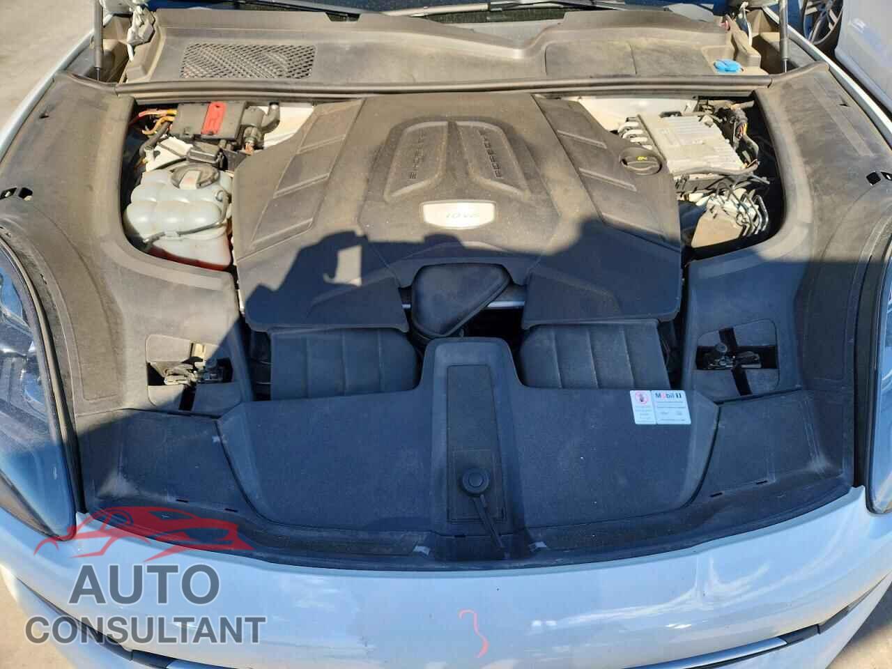 PORSCHE CAYENNE 2019 - WP1AA2AY1KDA02500