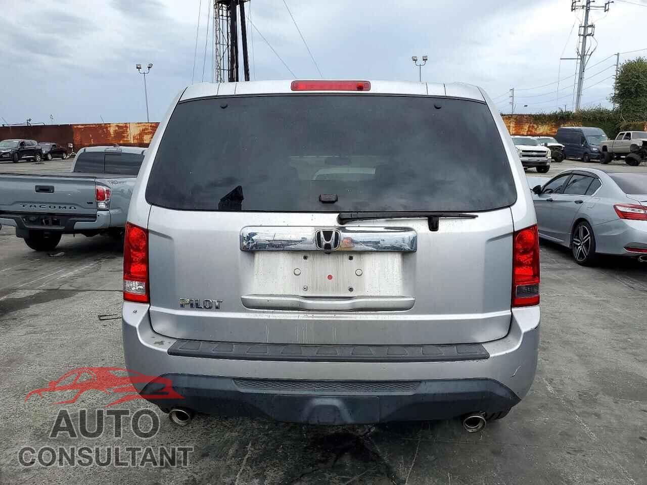 HONDA PILOT 2013 - 5FNYF3H56DB041999