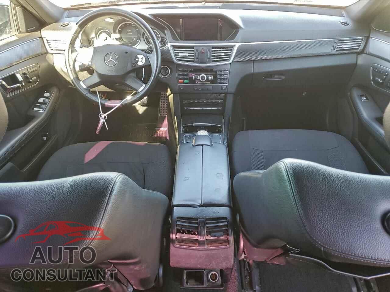 MERCEDES-BENZ E-CLASS 2011 - WDDHF5GB7BA367812