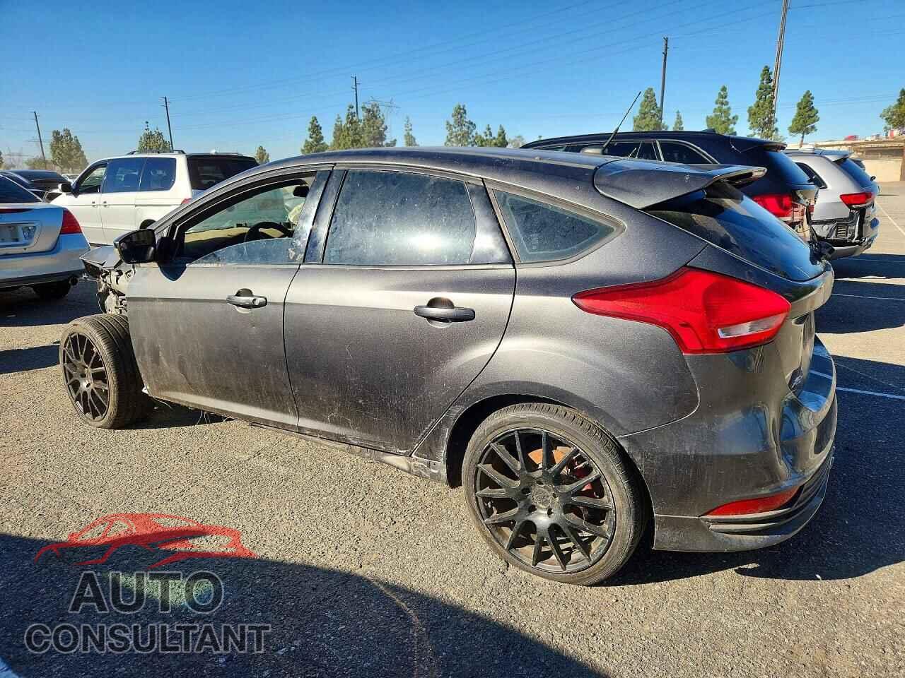 FORD FOCUS 2016 - 1FADP3L94GL297569