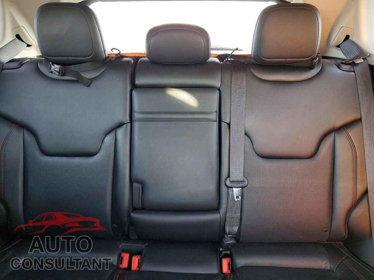 JEEP COMPASS 2017 - 3C4NJDDB7HT689121
