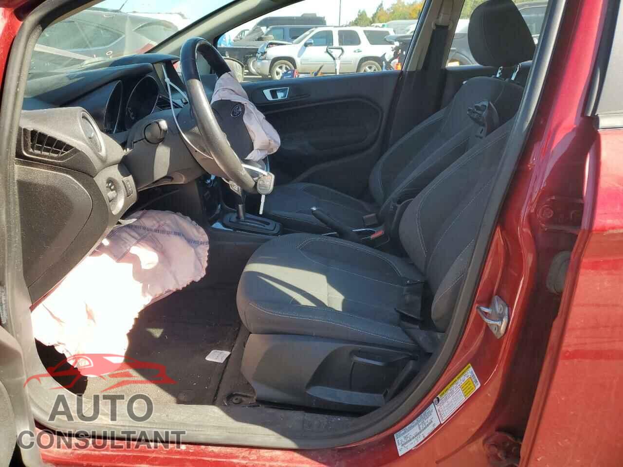 FORD FIESTA 2015 - 3FADP4EJ5FM149036