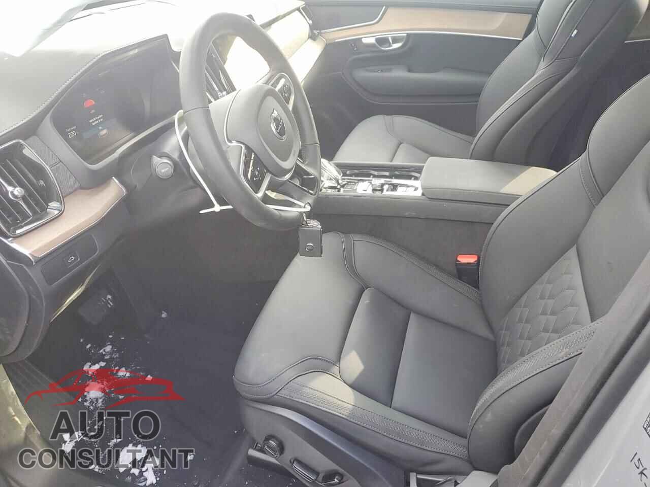 VOLVO XC90 PLUS 2025 - YV4062PB2S1374699