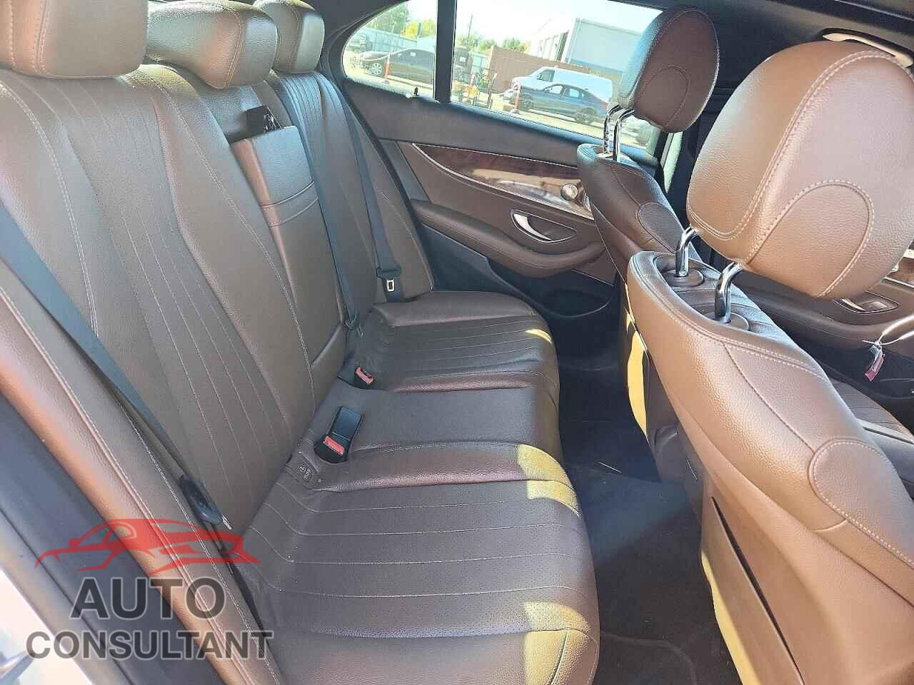 MERCEDES-BENZ E-CLASS 2017 - WDDZF4KB4HA097016