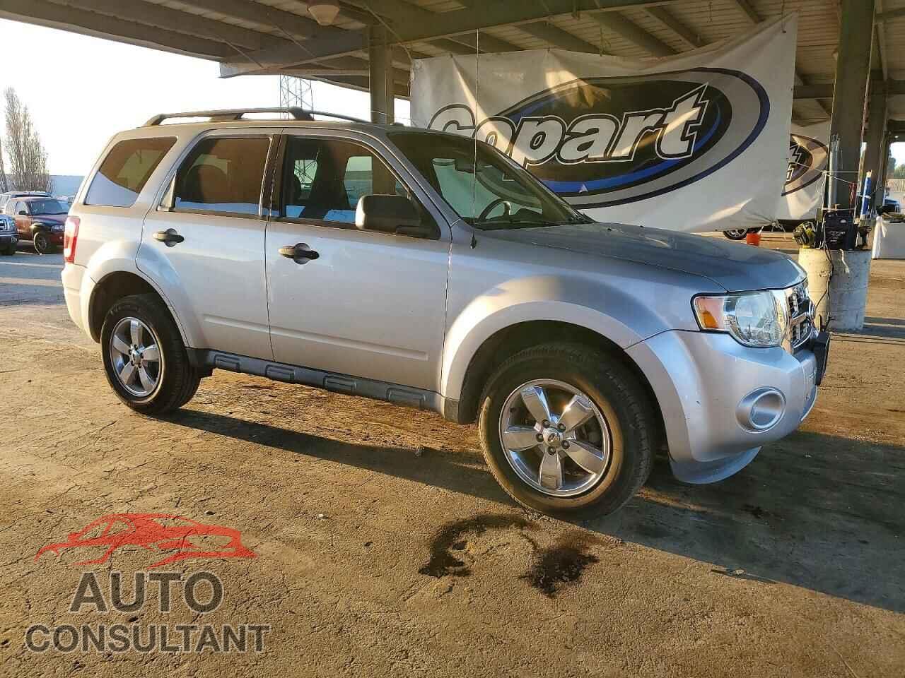 FORD ESCAPE 2011 - 1FMCU0D71BKC38015
