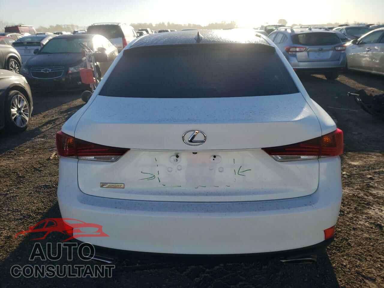 LEXUS IS 2017 - JTHCM1D23H5015382