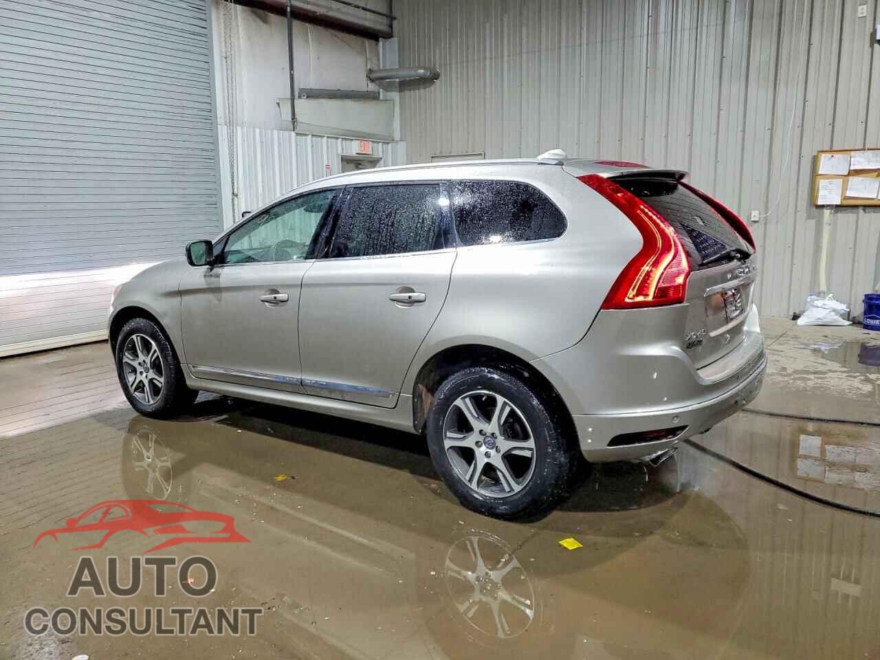 VOLVO XC60 2015 - YV4902RM7F2636773