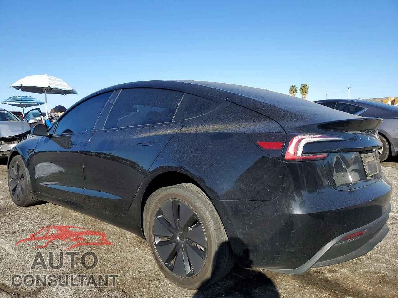 TESLA MODEL 3 2024 - 5YJ3E1EA3RF729212