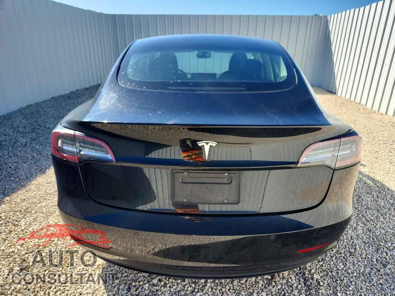 TESLA MODEL 3 2022 - 5YJ3E1EAXNF372413