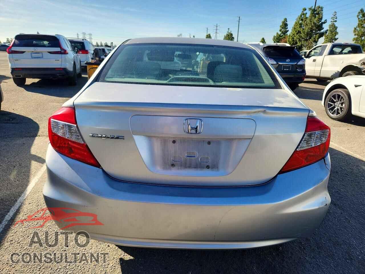 HONDA CIVIC 2012 - 2HGFB2F54CH333810