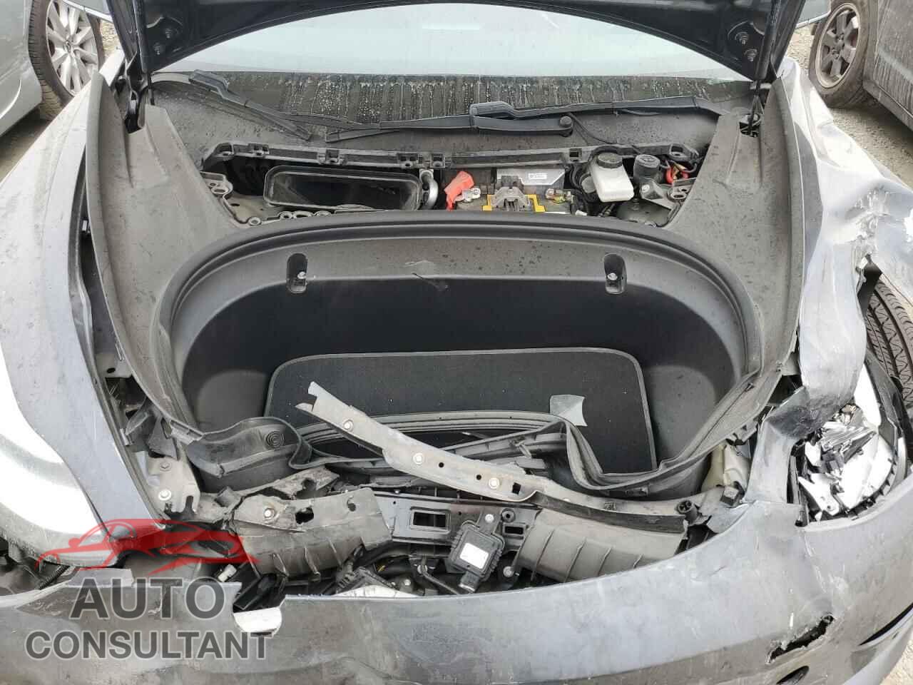 TESLA MODEL 3 2018 - 5YJ3E1EB2JF185010