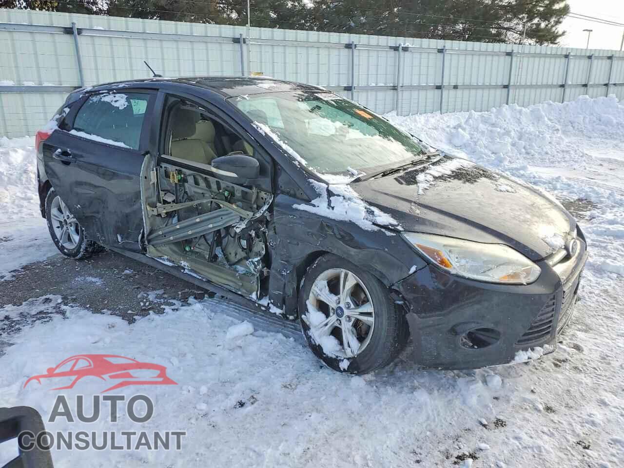 FORD FOCUS 2014 - 1FADP3K2XEL139741