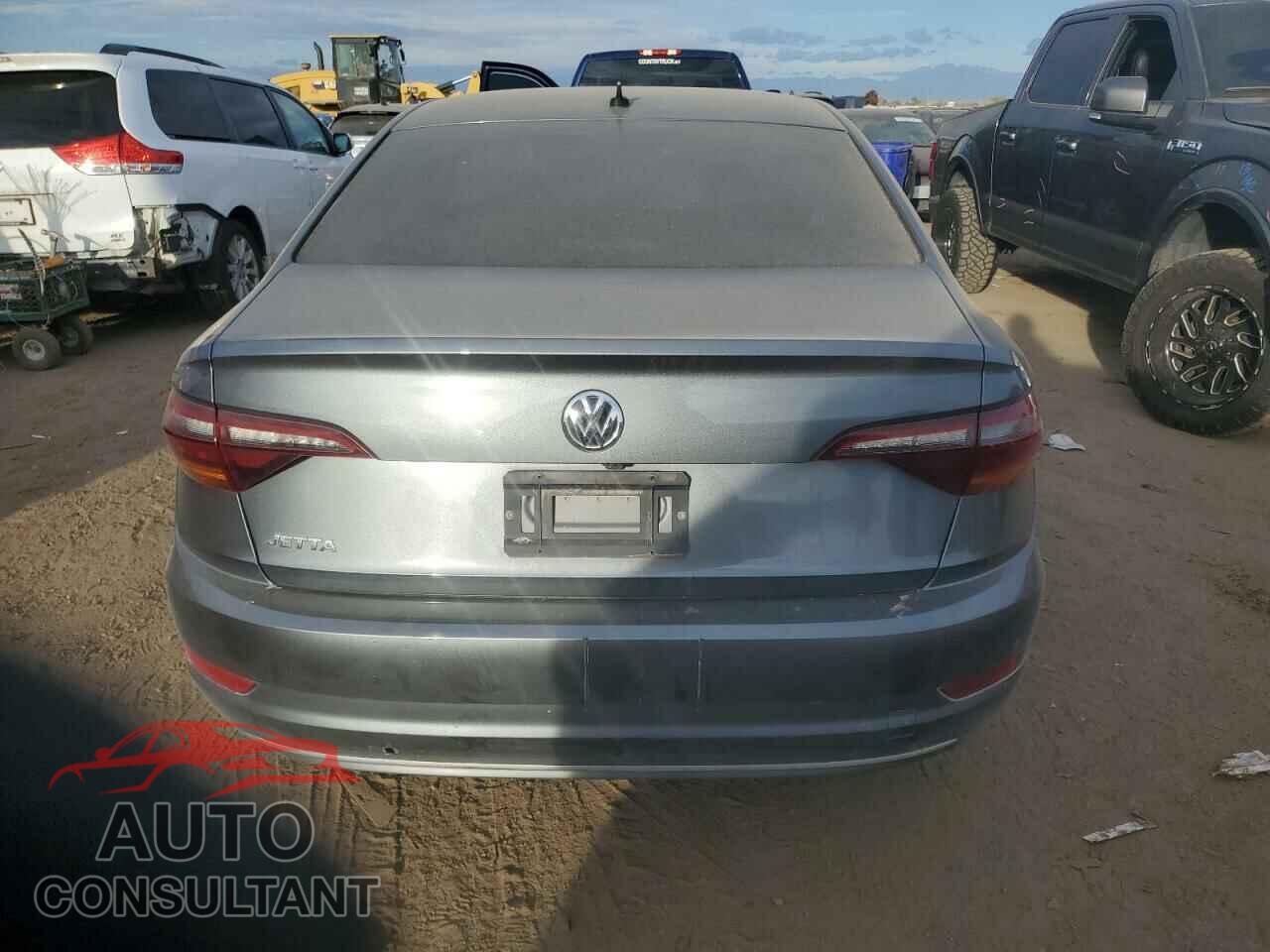 VOLKSWAGEN JETTA 2019 - 3VWN57BUXKM013237