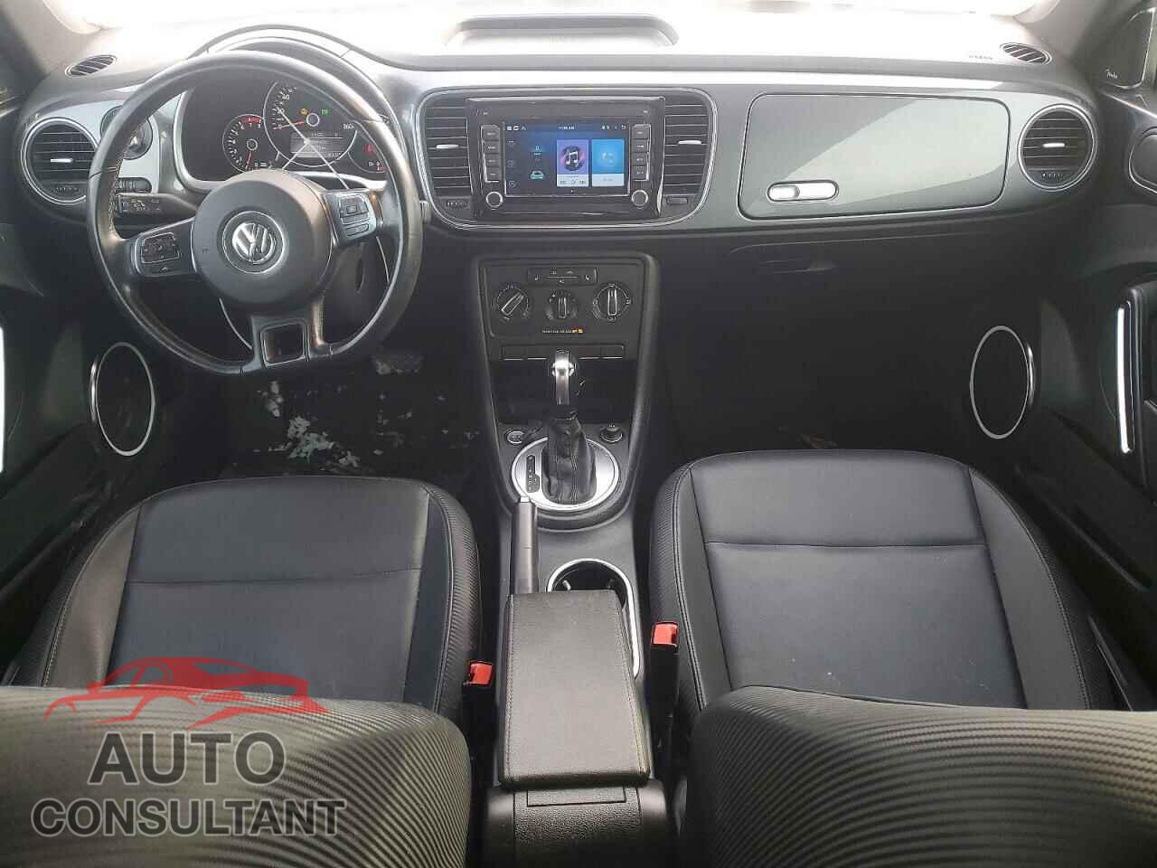 VOLKSWAGEN BEETLE 2012 - 3VWJX7AT3CM603993