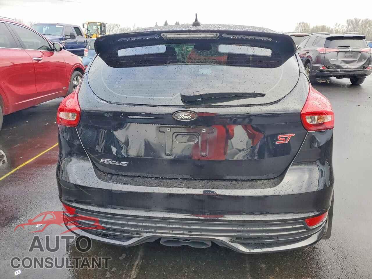 FORD FOCUS 2017 - 1FADP3L98HL206773