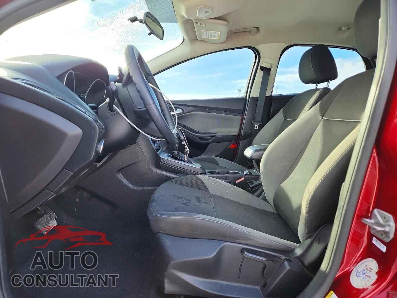 FORD FOCUS 2014 - 1FADP3F27EL183951
