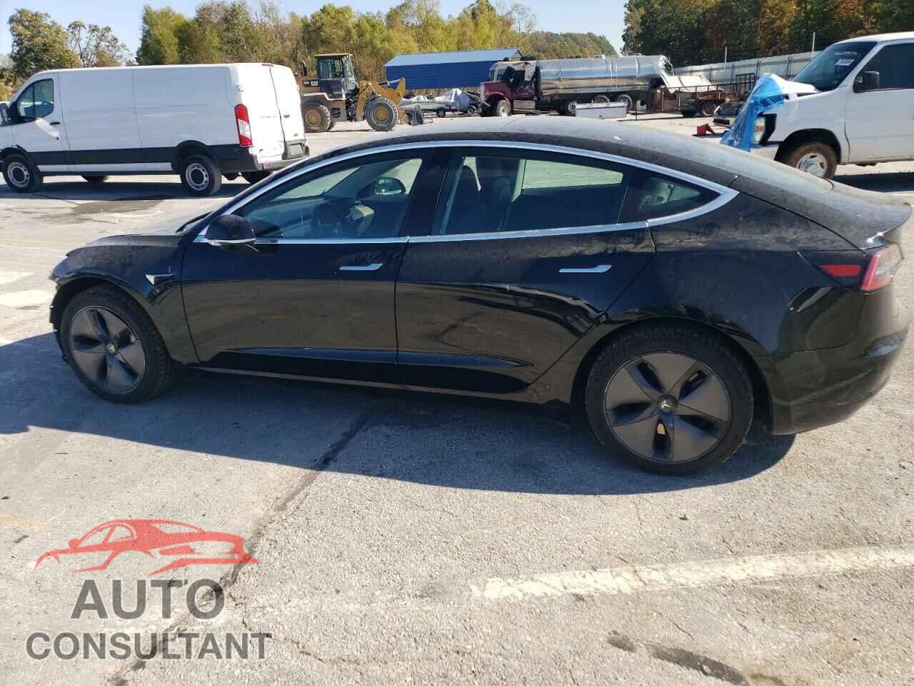 TESLA MODEL 3 2020 - 5YJ3E1EBXLF520582