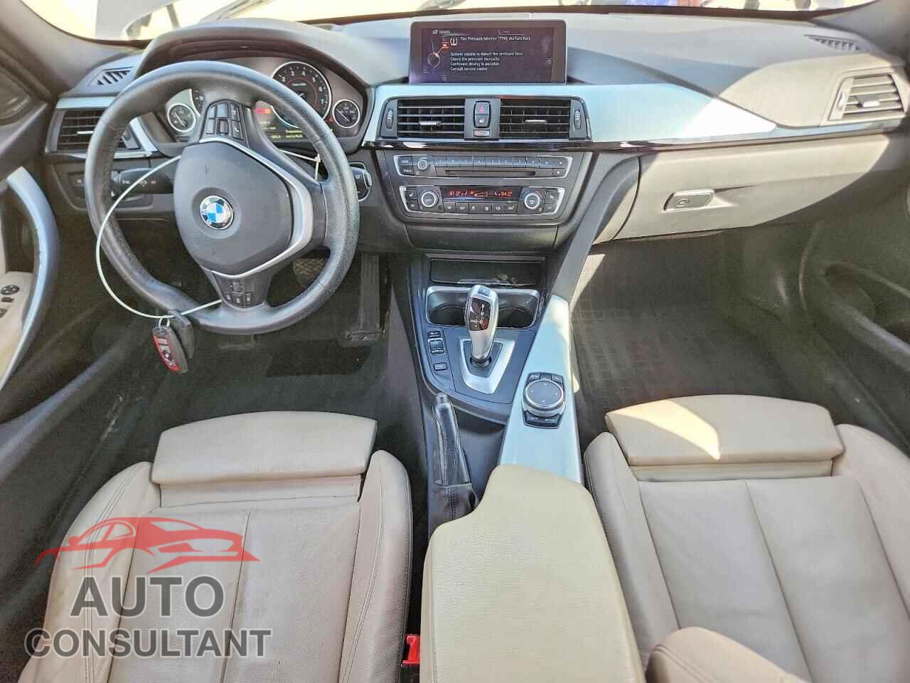 BMW 3 SERIES 2015 - WBA3B9C58FP705189