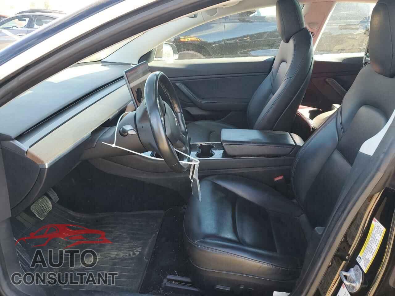 TESLA MODEL 3 2018 - 5YJ3E1EB0JF093961