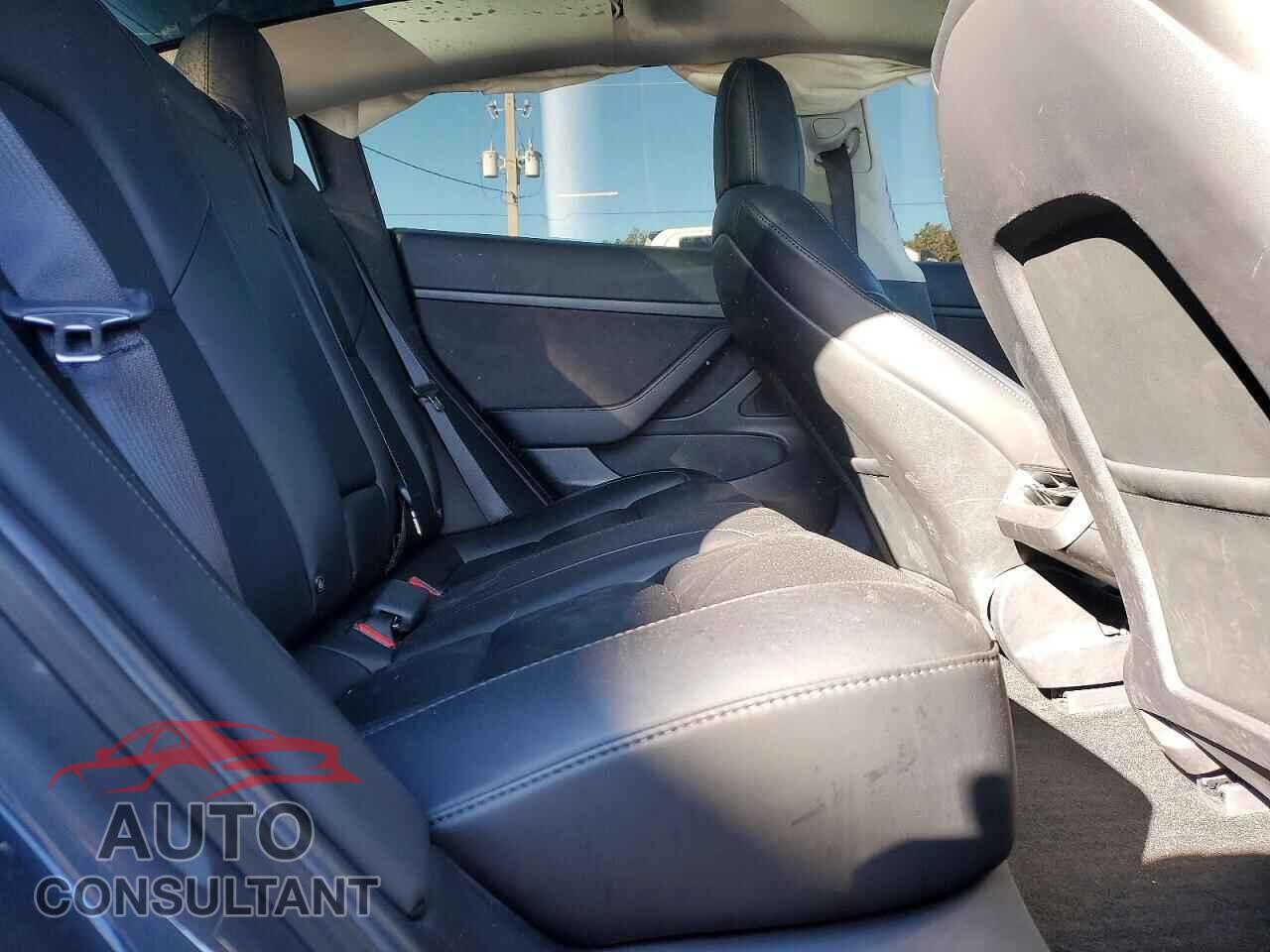 TESLA MODEL 3 2021 - 5YJ3E1EA6MF854567