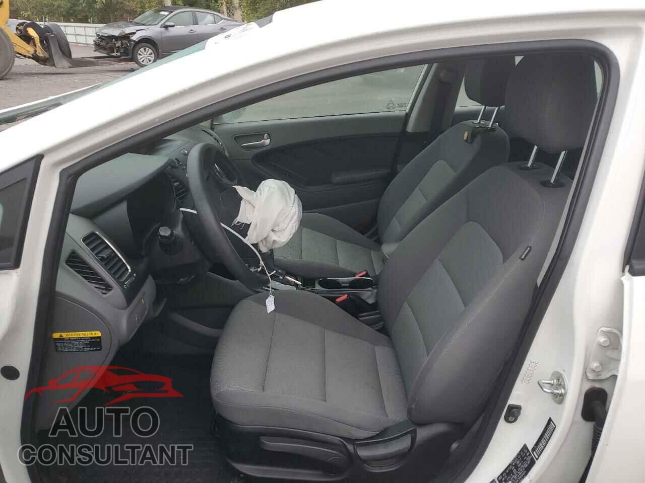KIA FORTE 2017 - 3KPFK4A7XHE044954