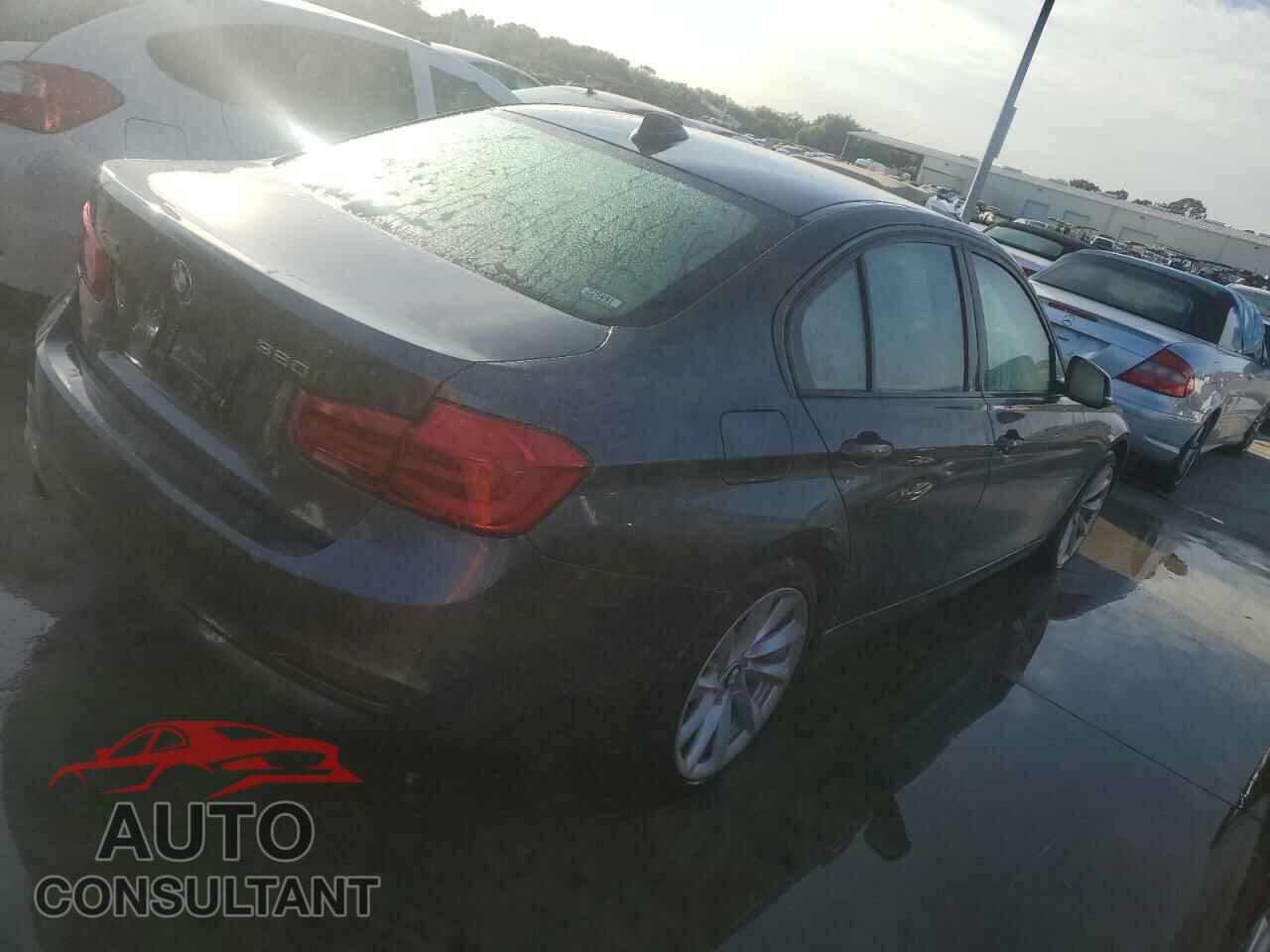 BMW 3 SERIES 2018 - WBA8A3C55JA494552
