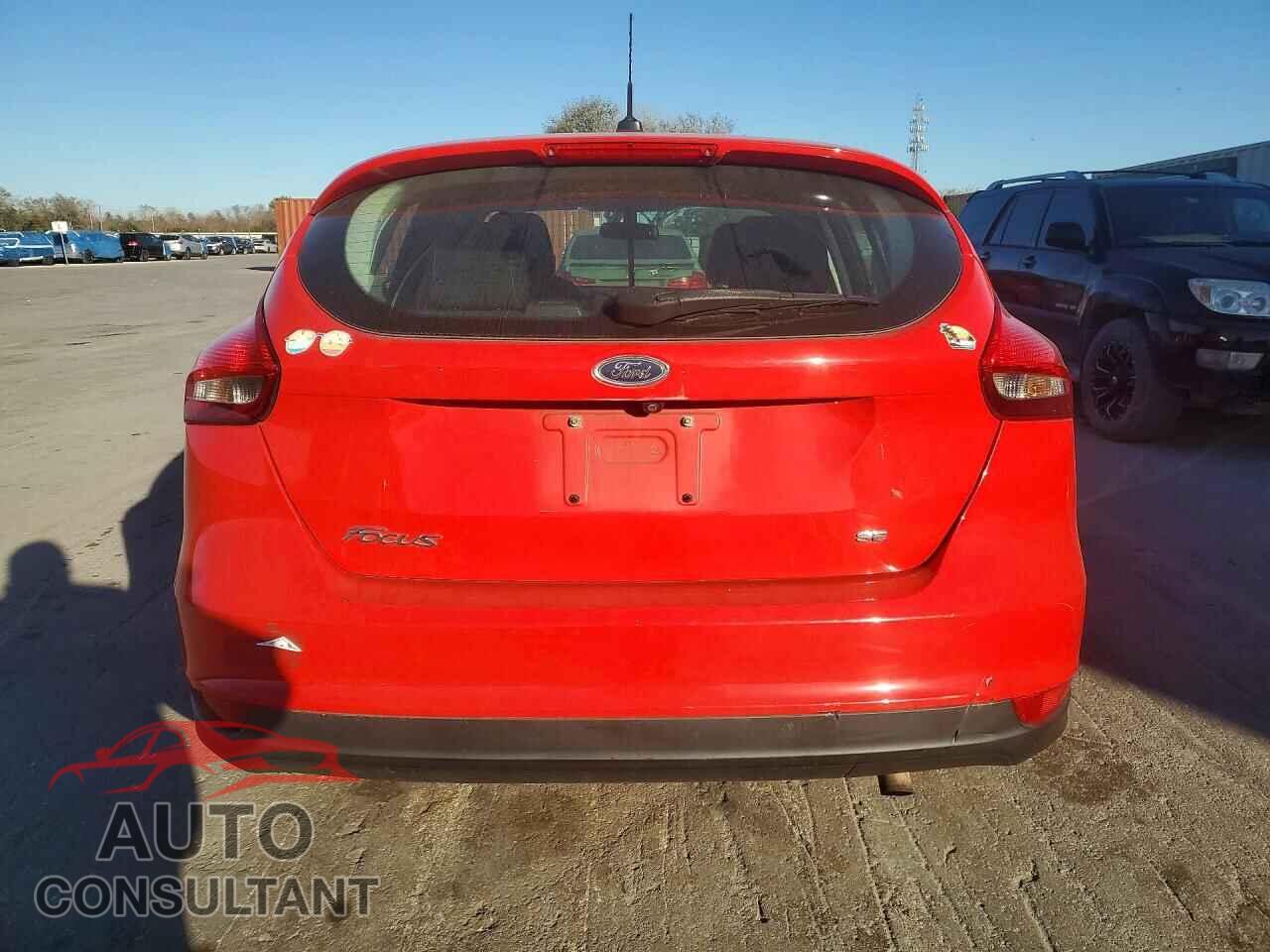 FORD FOCUS 2017 - 1FADP3K28HL217681
