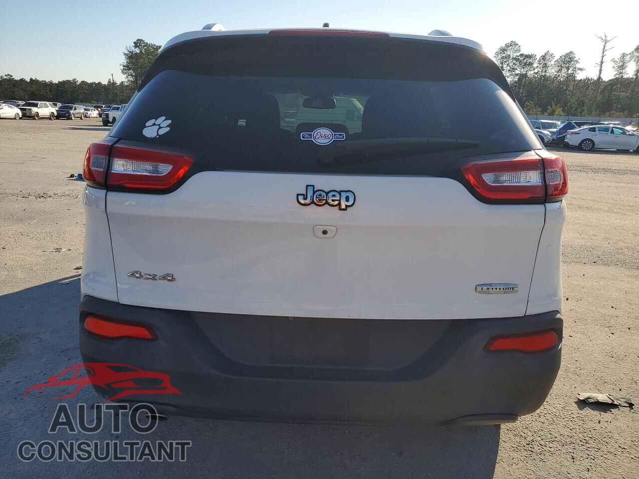 JEEP GRAND CHER 2015 - 1C4PJMCB9FW647700