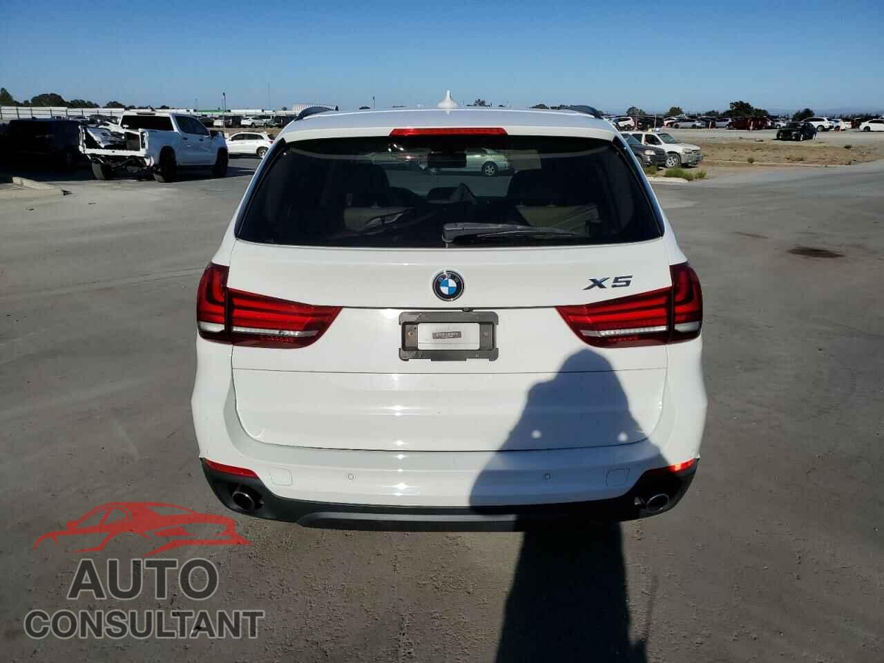 BMW X5 2015 - 5UXKR2C52F0H38457