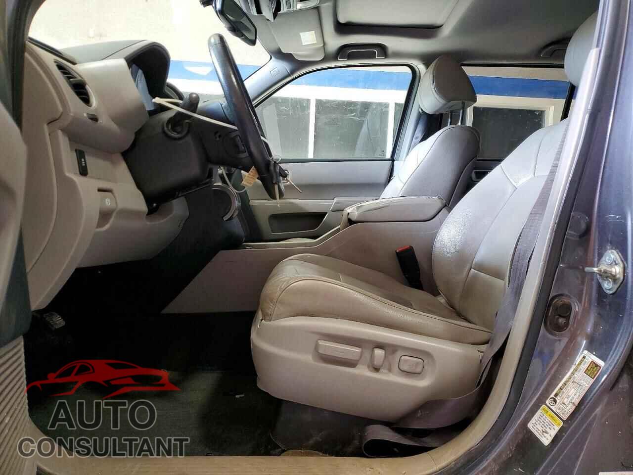 HONDA PILOT 2015 - 5FNYF4H5XFB017049