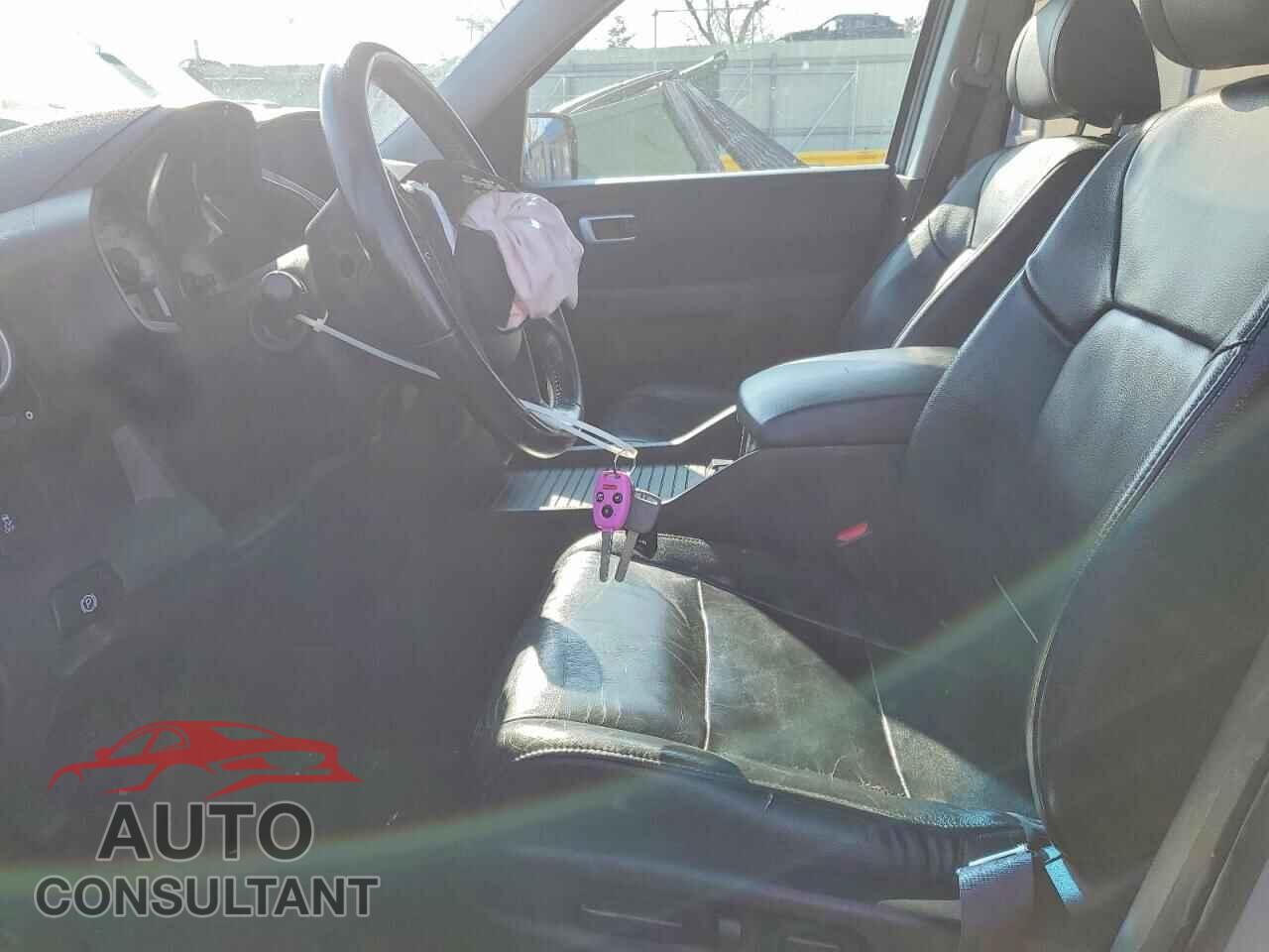HONDA PILOT 2013 - 5FNYF4H56DB009687