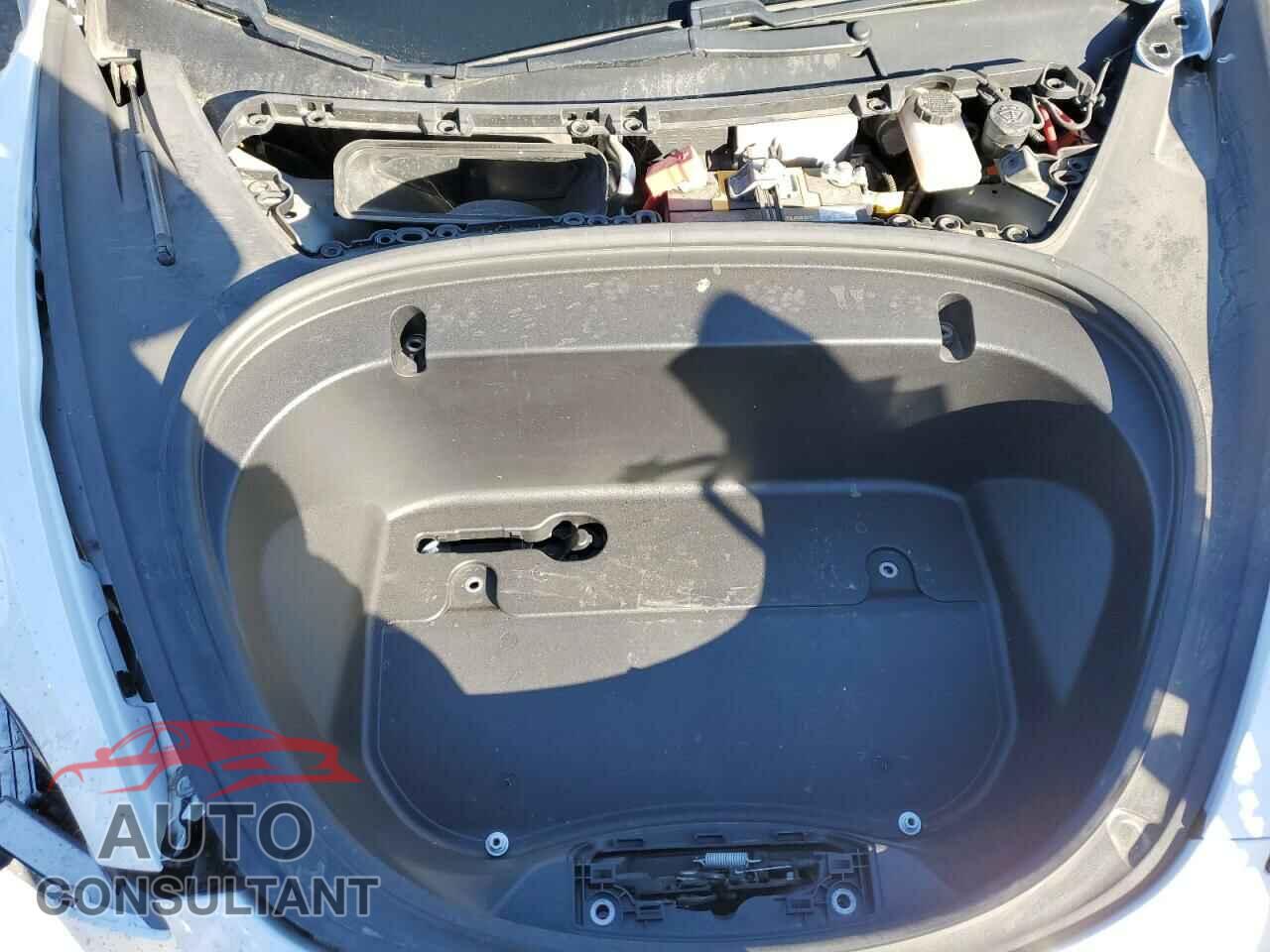 TESLA MODEL 3 2020 - 5YJ3E1EA0LF615580