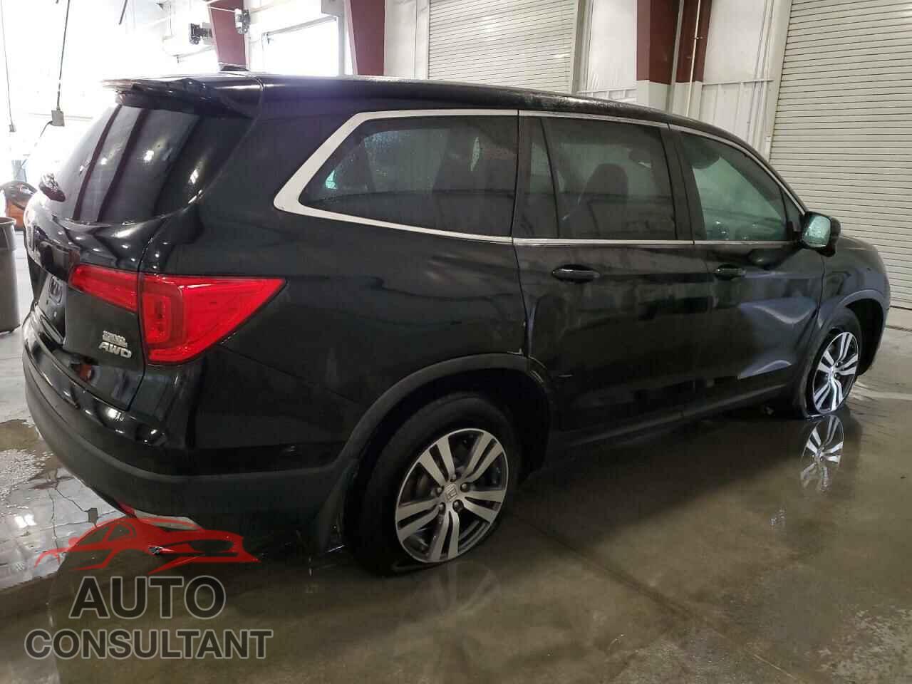 HONDA PILOT 2017 - 5FNYF6H89HB104577