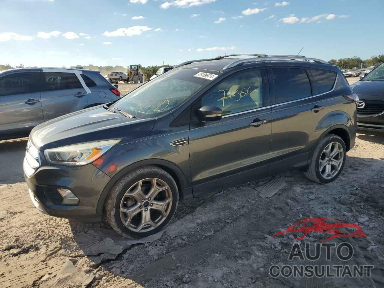 FORD ESCAPE 2017 - 1FMCU0JD5HUB12862