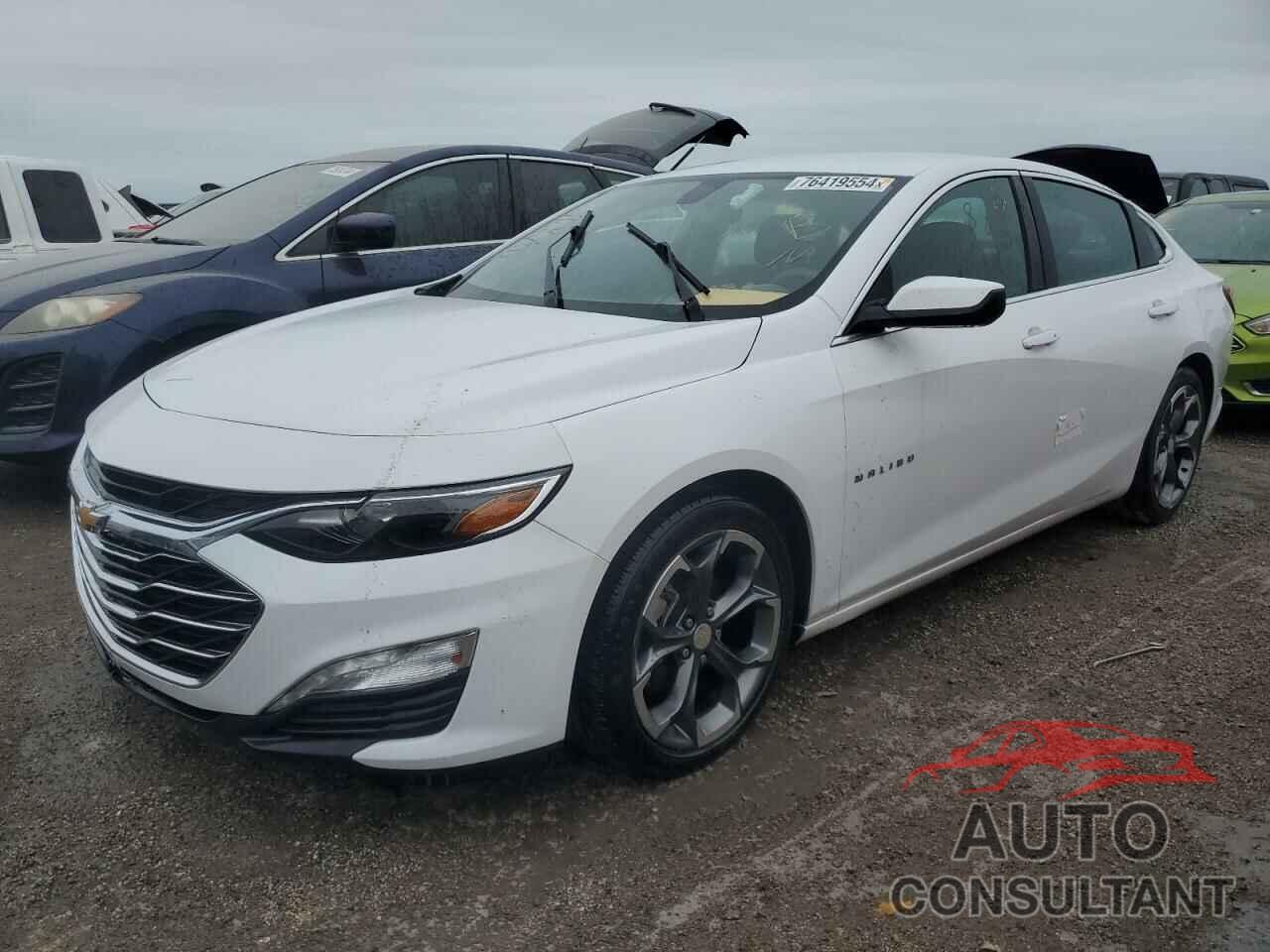 CHEVROLET MALIBU 2021 - 1G1ZD5ST5MF027223