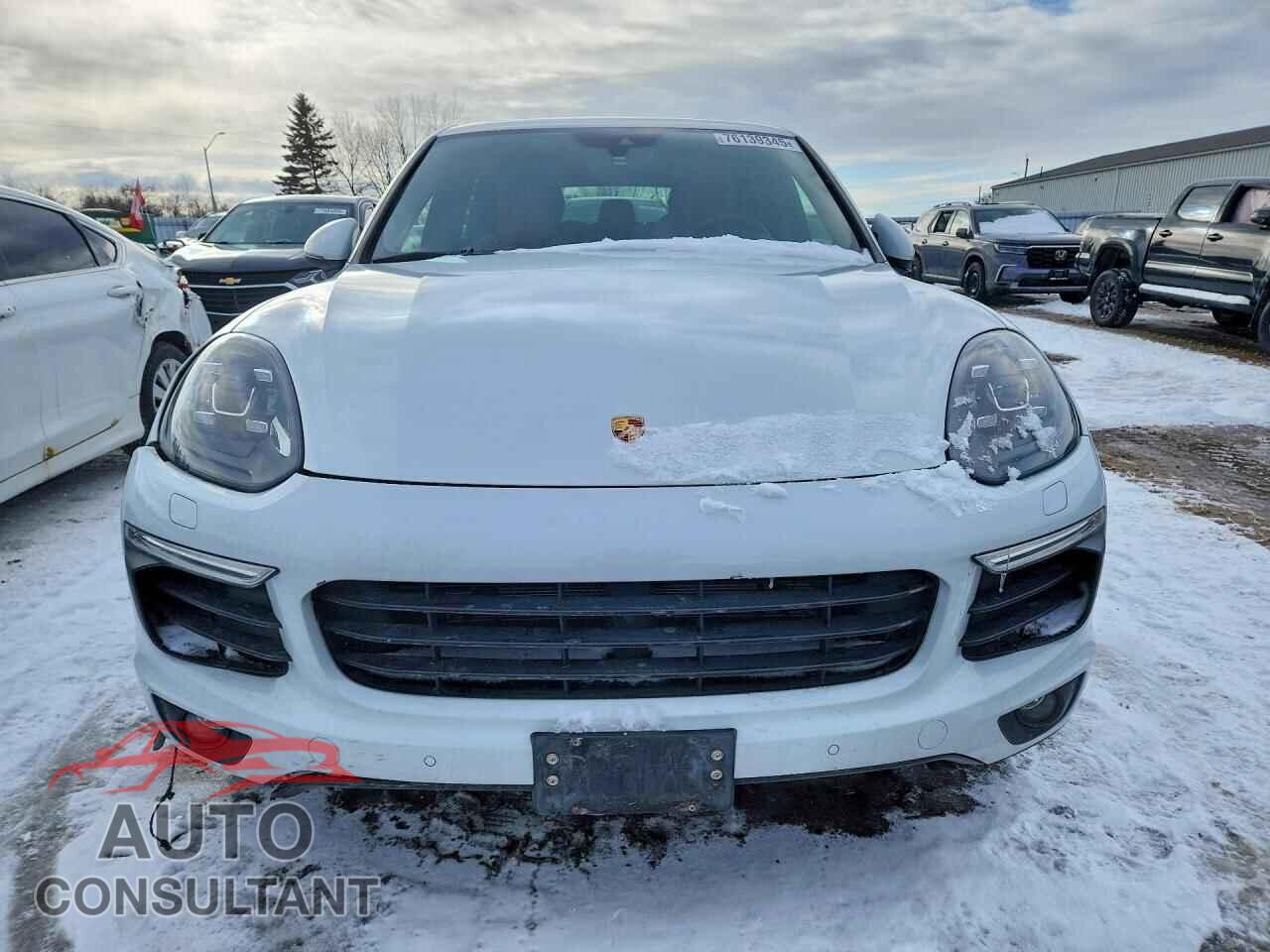 PORSCHE CAYENNE 2017 - WP1AA2A25HKA90144
