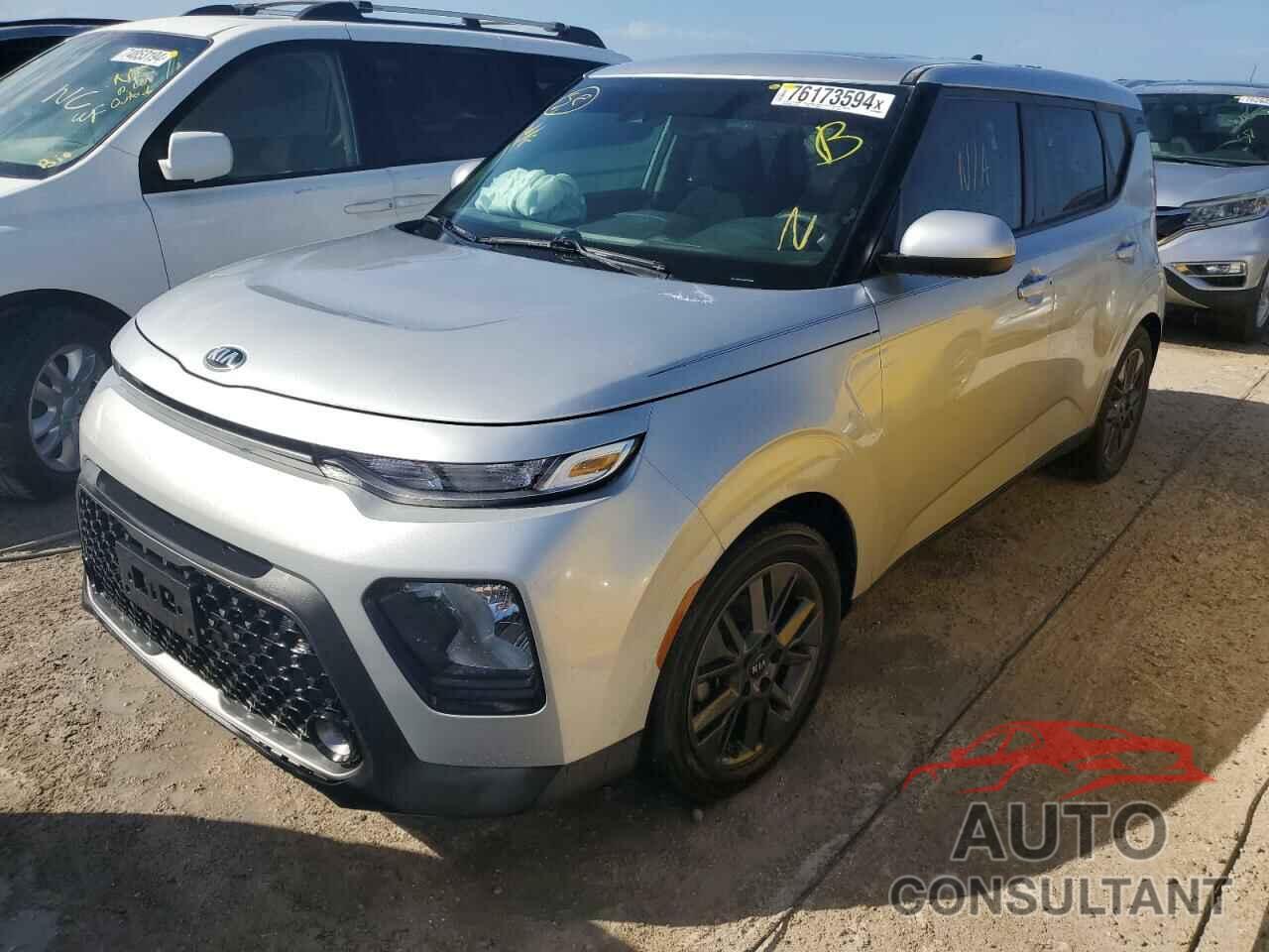 KIA SOUL 2021 - KNDJ33AU9M7776364