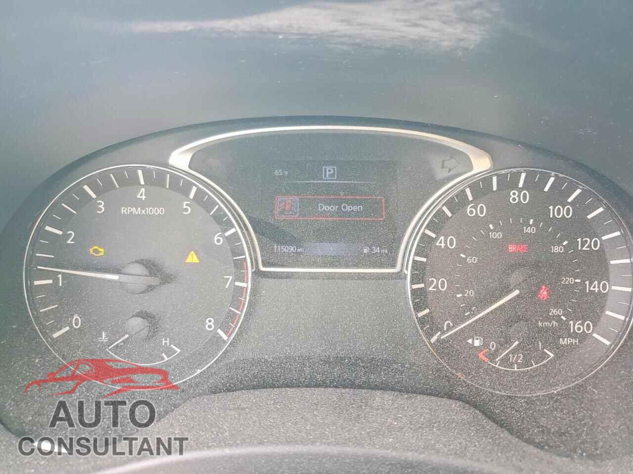 NISSAN PATHFINDER 2017 - 5N1DR2MN2HC600372