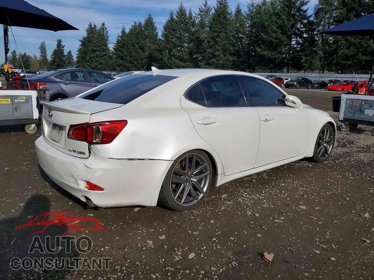 LEXUS IS 2012 - JTHCF5C26C5054754