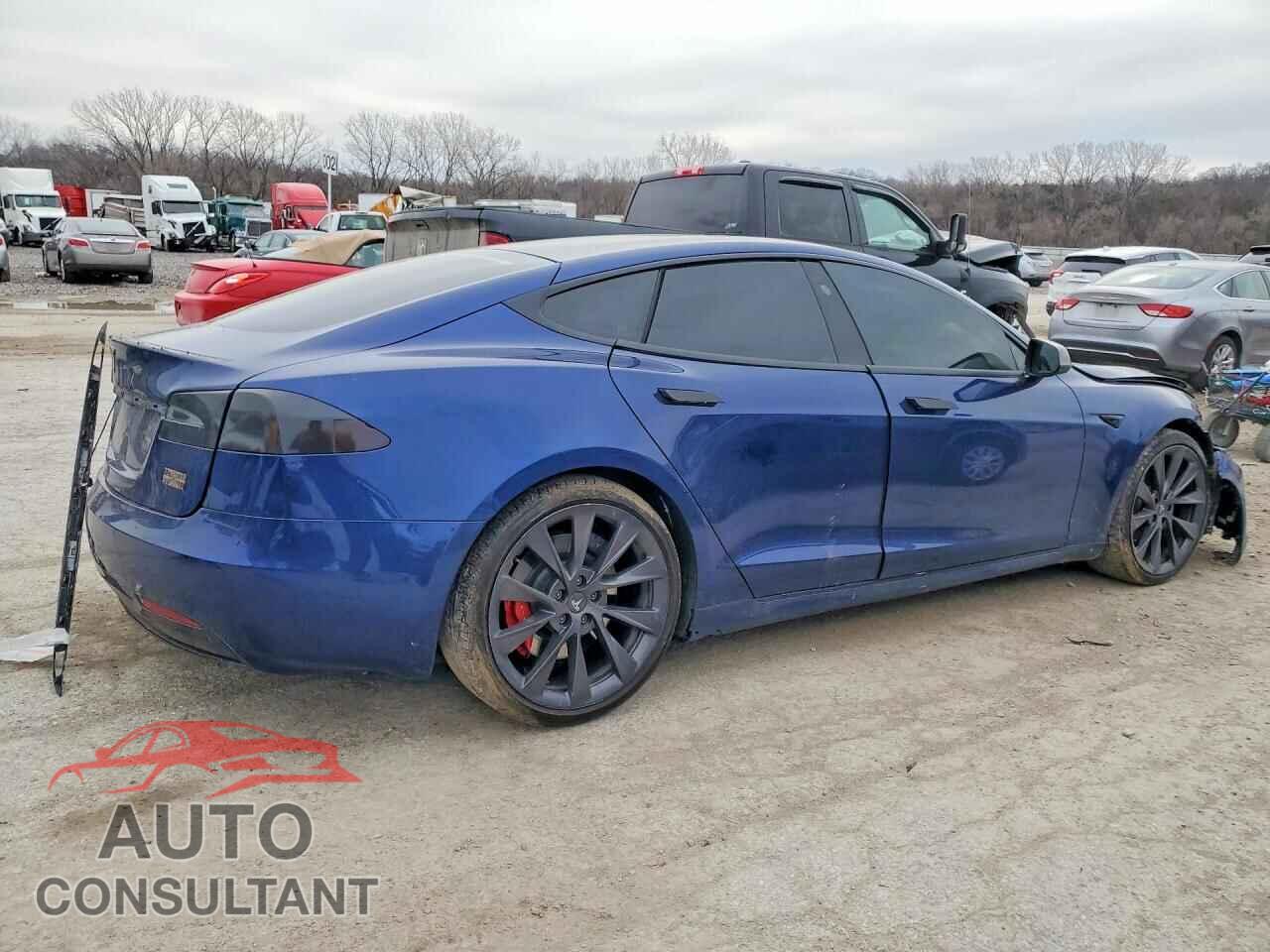 TESLA MODEL S 2018 - 5YJSA1E44JF300182