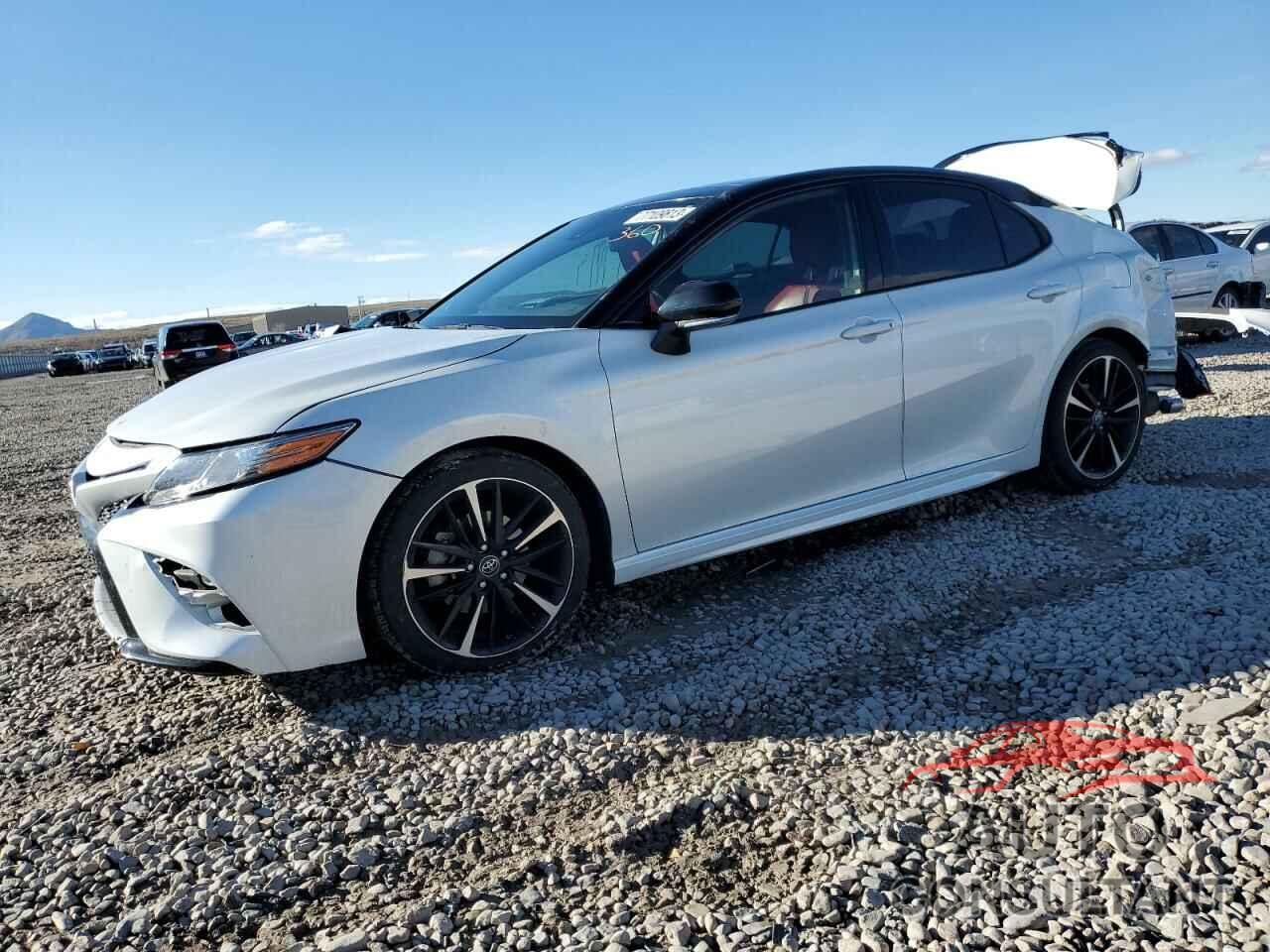 TOYOTA CAMRY 2019 - 4T1B61HK0KU175181